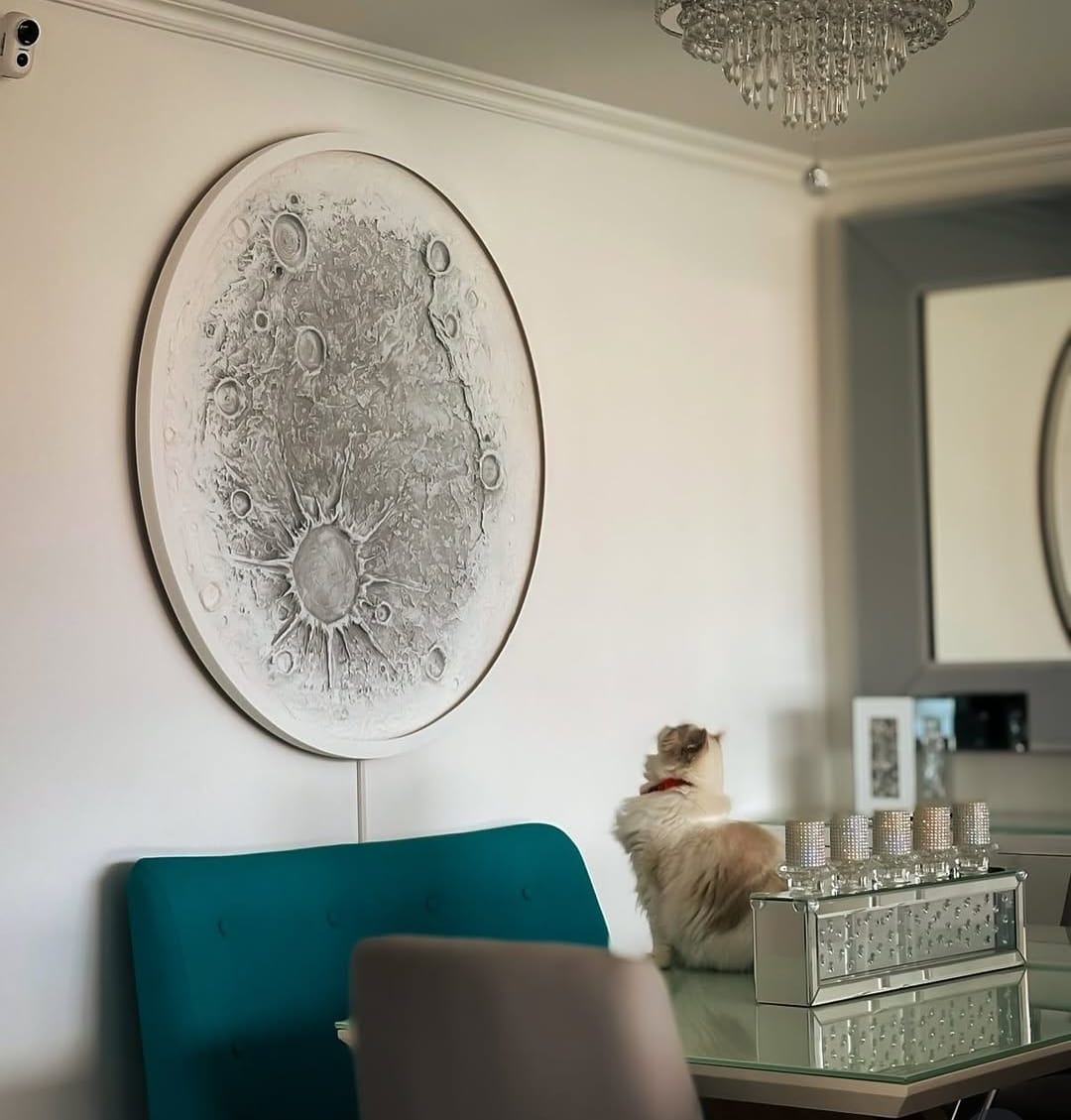 Moonlight 46" – Luxury Sculptural Edition